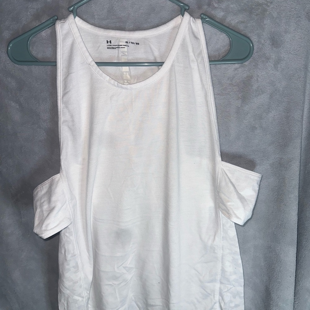 Under Armour White Sleeveless Cut Out Tank Top